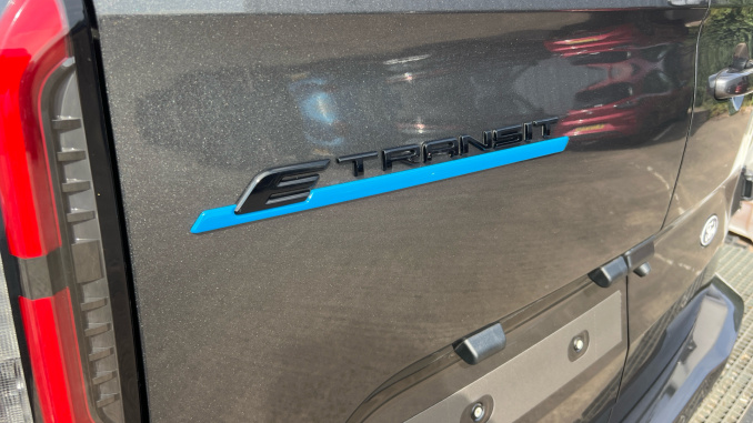 Ford Transit Custom E-320 L1 Electric Awd 100kW 71kWh H1 Van Limited Auto - Image 41